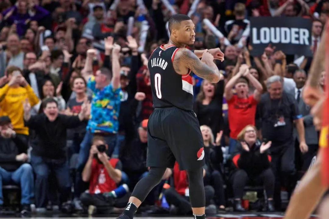 利拉德单场59分完整视频,利拉德25分湖人惨败开拓者