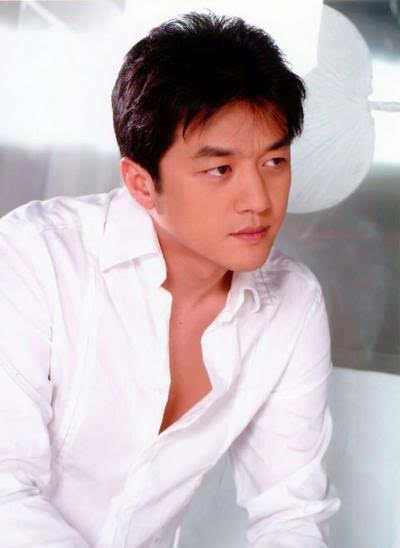 周迅谈高圣远离婚,高圣远谈与周迅离婚以为大家知情