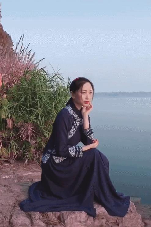 湖北95后女孩拍摄56个民族服饰,湖北女孩耗时247天拍摄56民族服饰