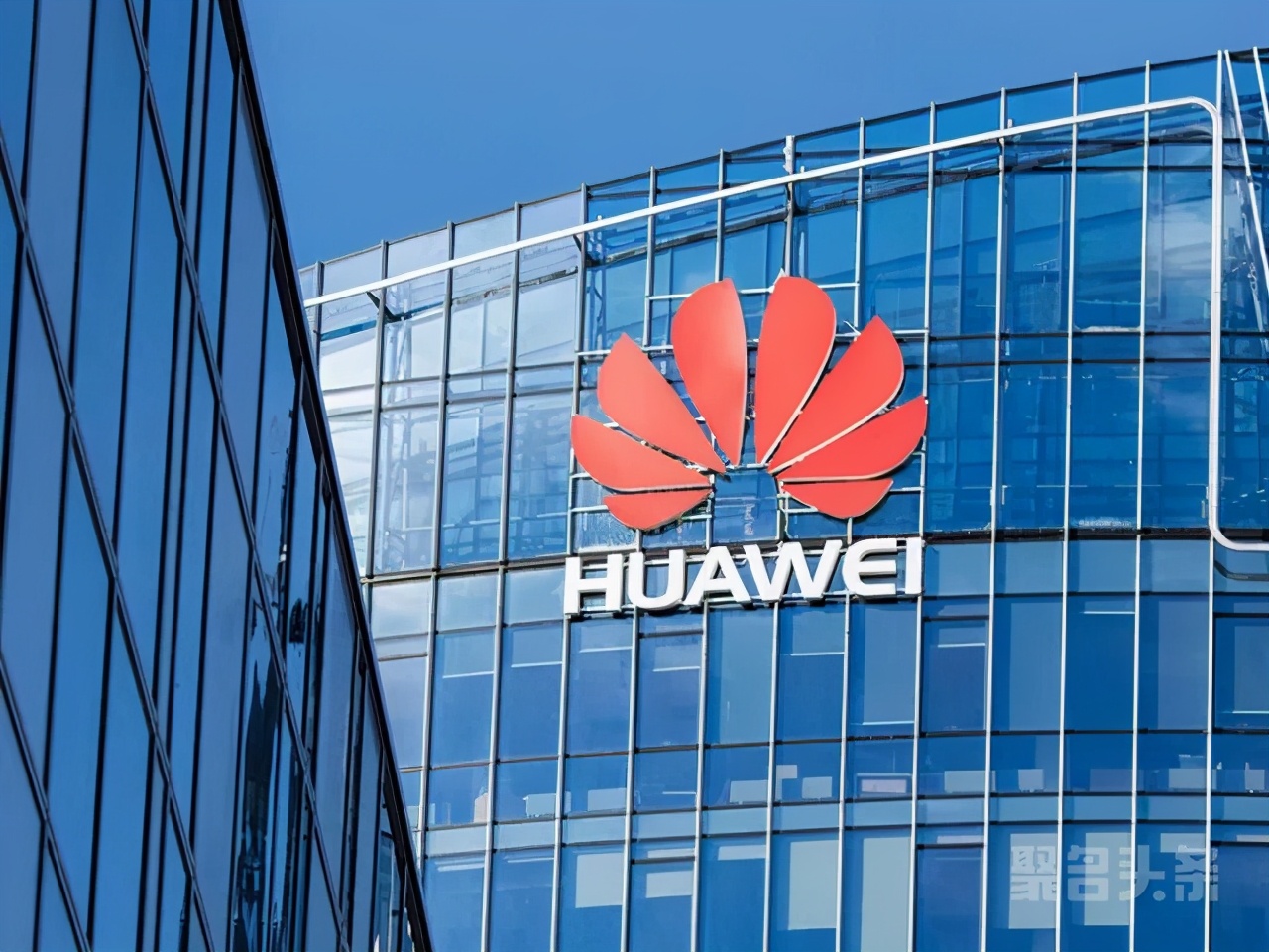 华为收购并启用域名Huawei.pl