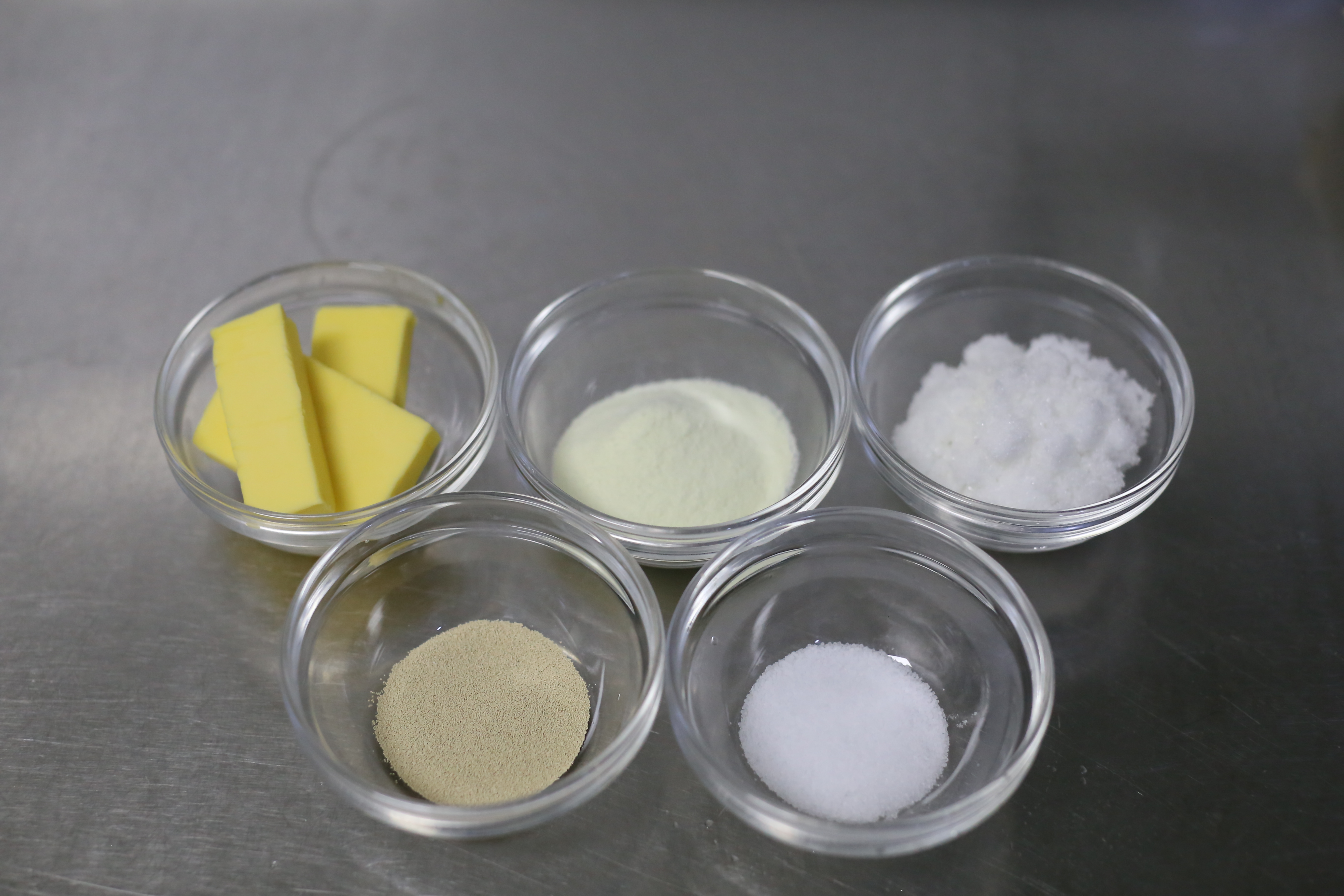 白吐司口感介绍,做吐司哪款高筋面粉好