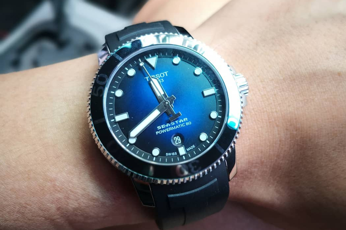 caliber80机芯细节图,eta2824机芯和caliber80