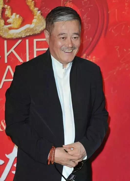 成龙收藏的紫檀,成龙的小叶紫檀值多少钱