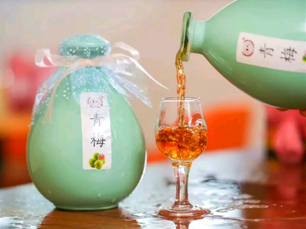 怎么制作杨梅酒好喝,如何做酸甜可口的杨梅酒