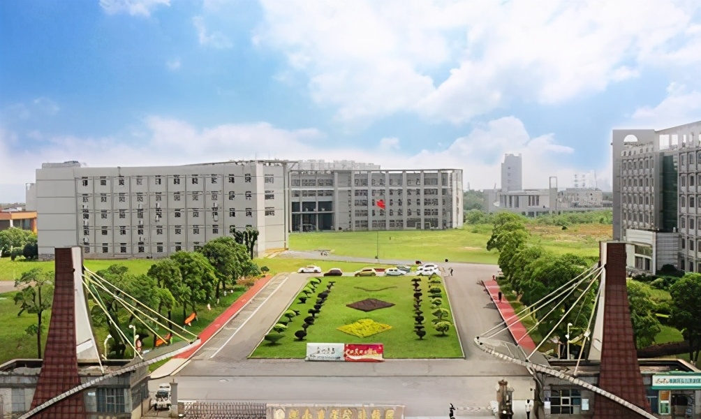 湖南工商大学意外出局，湖南财经类大学排名前五强