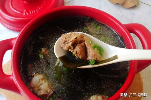 「养宠经验分享」海带汤可以给狗狗补钙吗,狗狗吃海带汤补钙吗