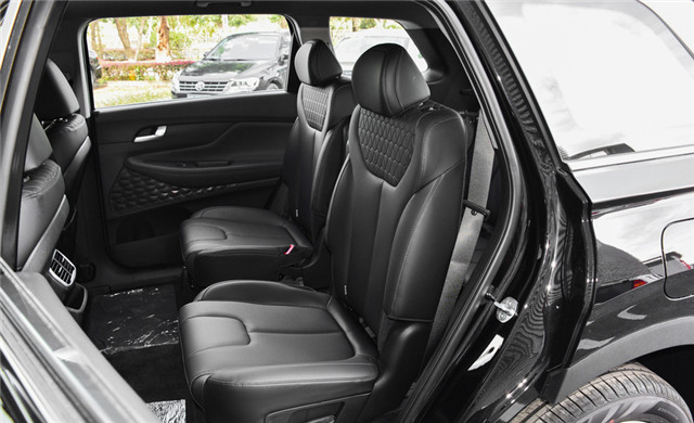 2020现代胜达6座版用车体会,胜达2017款2.0t自动两驱智能型7座