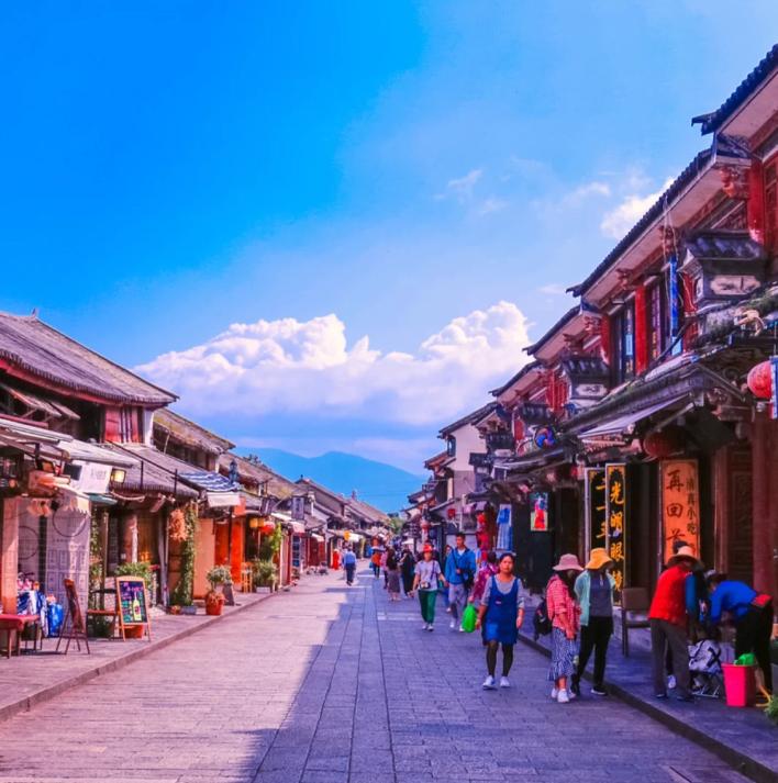 学生自由行去云南旅游划算吗？暑假去云南旅游贵不贵？两个人多少