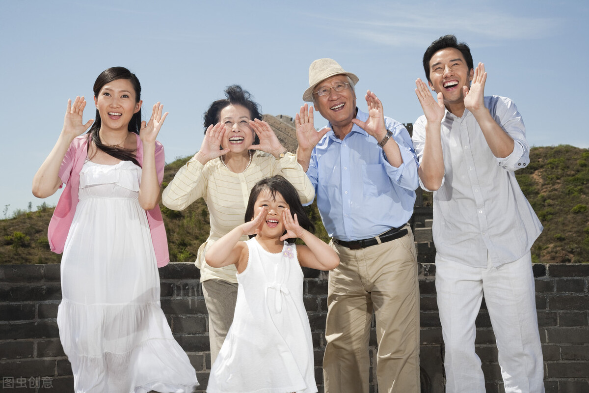 现在年轻人白发为什么越来越常见,中年白发怎么样才变黑发