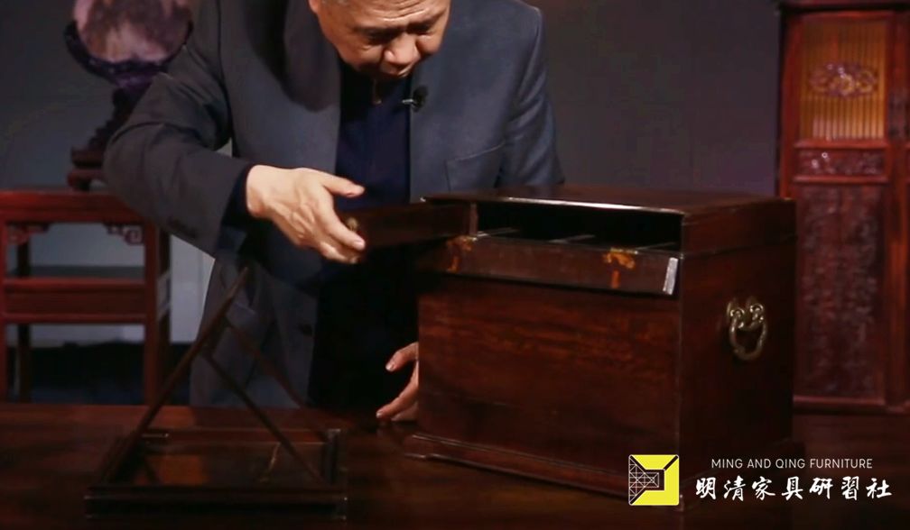 家具中的变形金刚