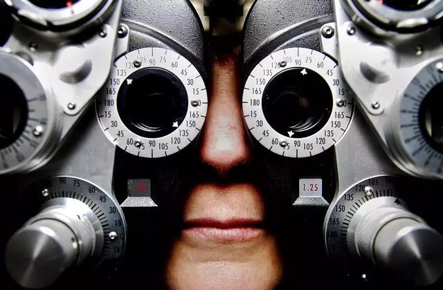 目前矫正近视手术全飞秒和半飞秒,近视眼手术全飞秒半飞秒怎么选择