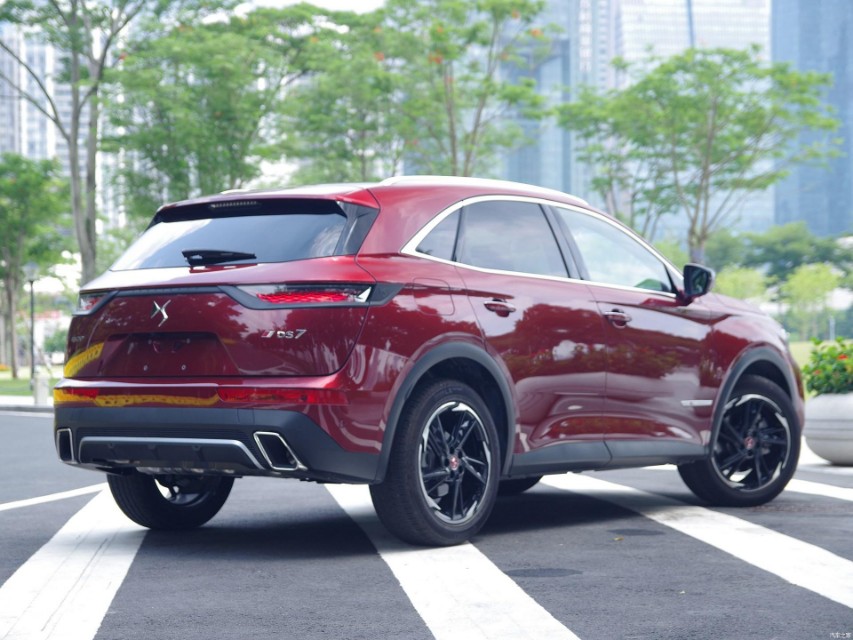 法系DS豪华SUV价格“跳水”！20.89W跌至16W，网友：奇骏不香吗？