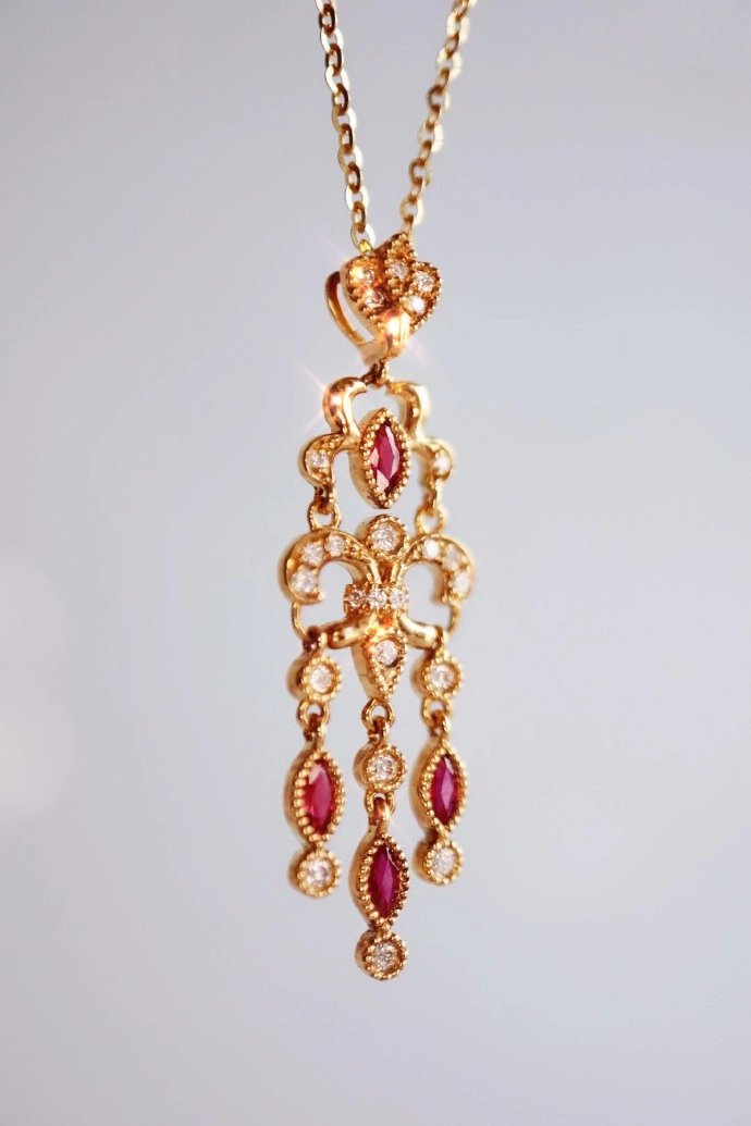 七夕节给女朋友送什么首饰好呢,七夕节礼物送什么首饰好