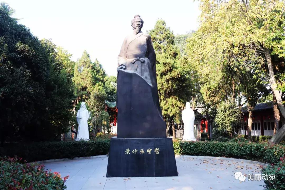 这本书，世上只有一本；这个人，也再也不会出现