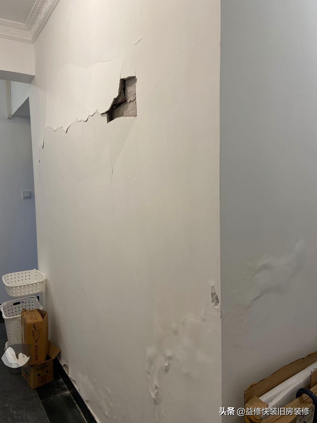 室内屋顶乳胶漆掉皮如何补救,乳胶漆墙体渗水掉皮怎么处理