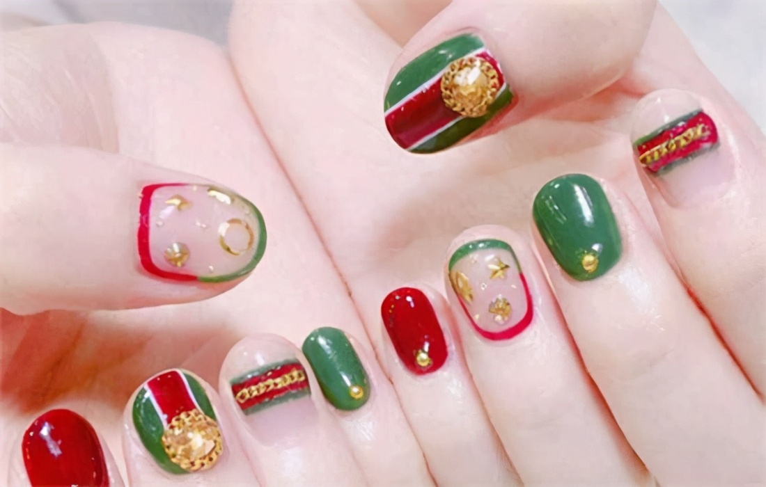 怎么卸指甲店做的指甲,怎么卸美甲店做的指甲不伤指甲