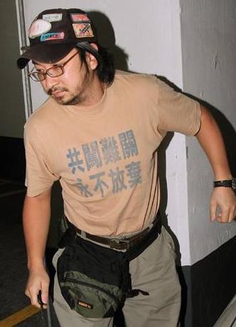 刘德华被谁抚养长大的,刘德华为什么帮姐姐住贫民窟