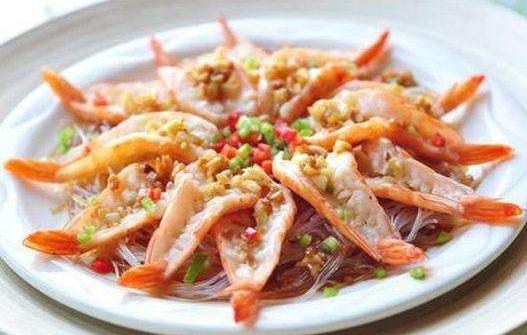 黄花鱼虾仁香菇玉米水饺,黄花鱼炖香菇的家常做法