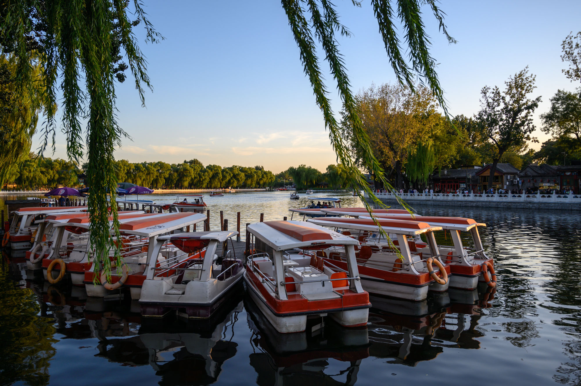 什刹海北方的水乡,什刹海的景区景点