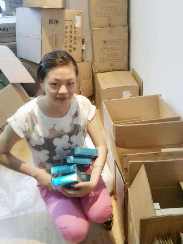 宝妈做微商的成长史感受,宝妈投资几十万做微商一帮到底