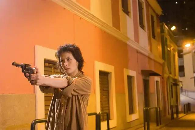 刚出道就被骂,被骂上热搜的出道女星