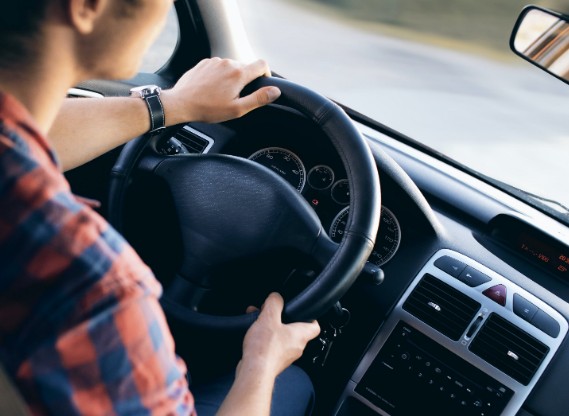 科目二模拟考试全过了,科目二模拟考试一把都没过怎么办