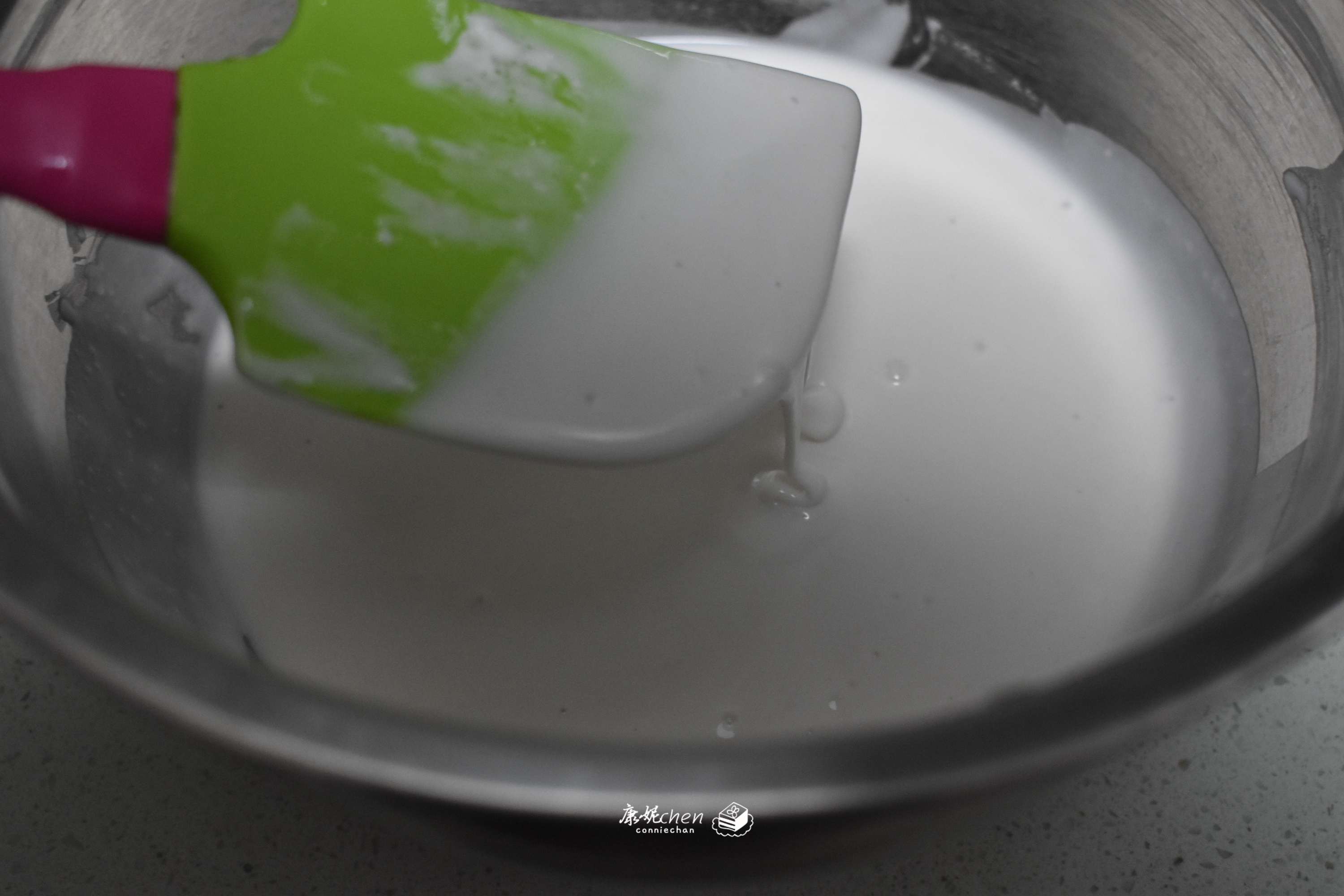 米发糕预拌粉做出来的发糕粘牙,商业米发糕为啥细腻不粘牙