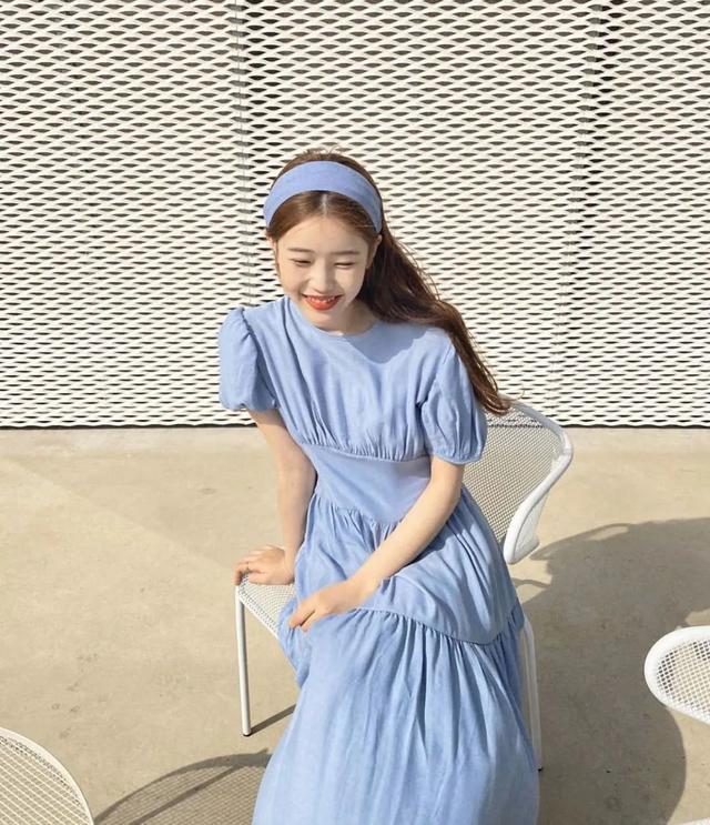 不知怎么搭配衣服?GO,跟着各国时尚博主们学穿搭!