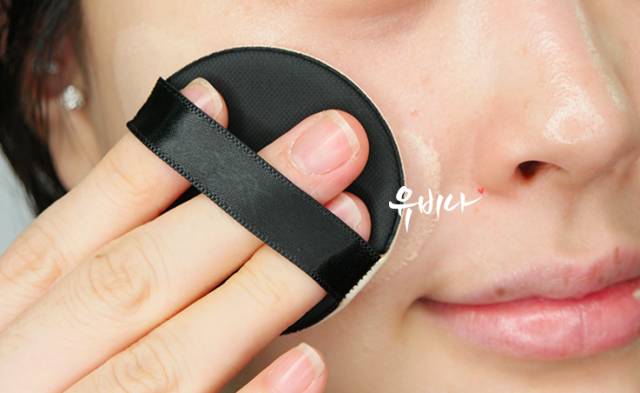 你不知道的夏日透亮妆容小技巧,油皮防脱妆的正确妆容