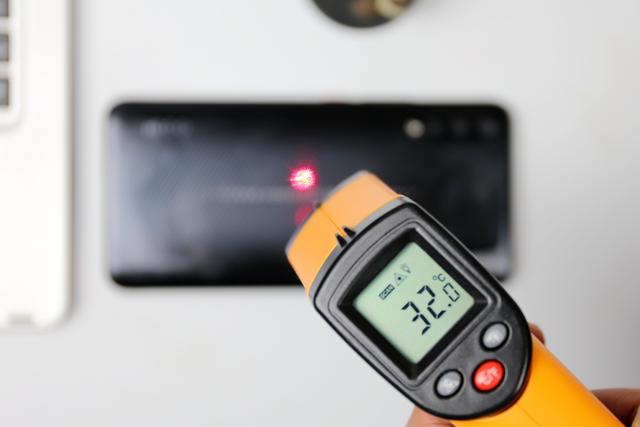 iqoo值得买吗质量如何,iqoo值得买的手机护眼续航久