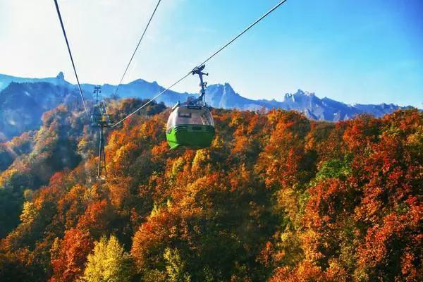 5年收入激增500倍!复盘旅游业界投资经典之战——白石山