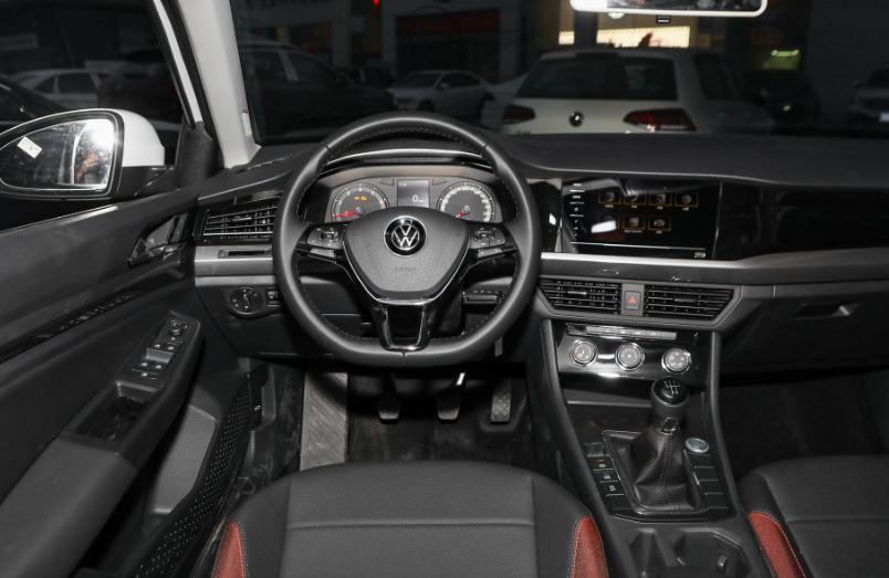 喜欢宝来的怎么选,喜欢手动挡的车