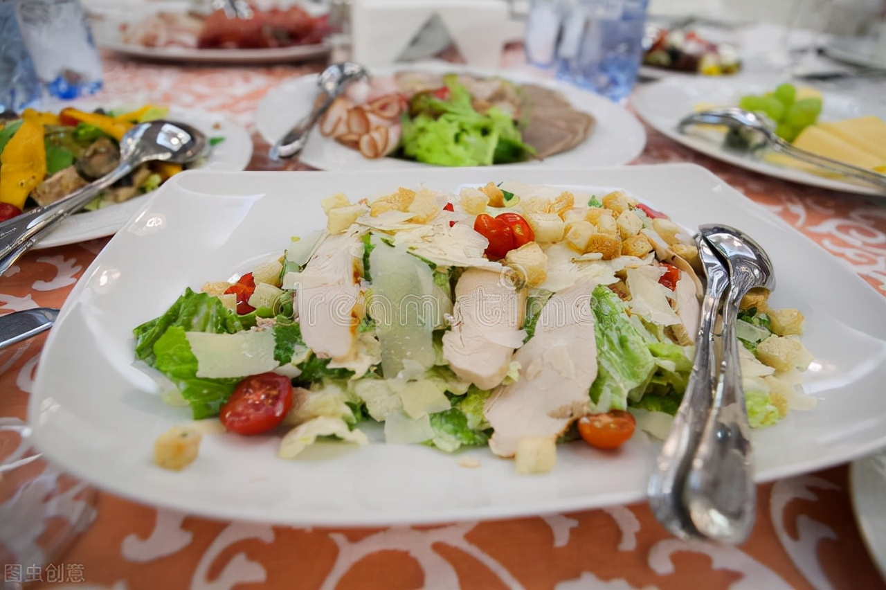 狗流鼻涕有眼屎没有食欲没精神,狗没有食欲精神不振还呕吐