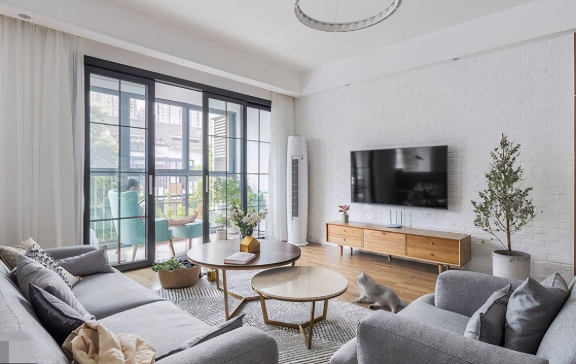 130平客厅才5.7米横厅设计,30平阳台客厅餐厅一体设计