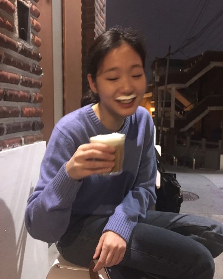 韩国明星毛衣穿搭,韩国女神同款毛衣冬季穿搭