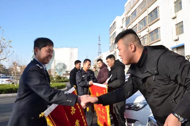 买车被骗了钱报警有用吗,买车被骗了报警能追回来吗