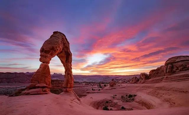 广角镜头拍摄的特点用途与效果,摄影广角镜头都有哪些