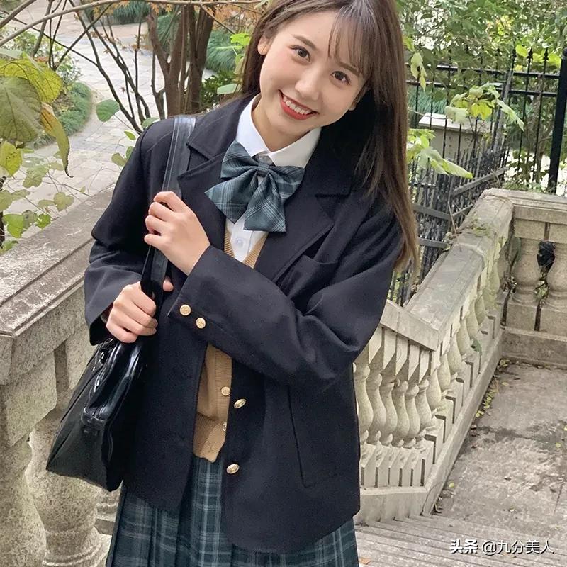 赵露思校园风穿搭,学院风穿搭赵露思最新