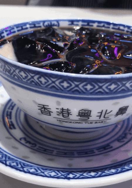 吃甜品就吃老字号龟苓膏,龟苓膏低卡甜品