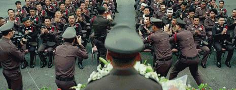 人潮汹涌肖央最后怎么样了,肖央饶晓志关系