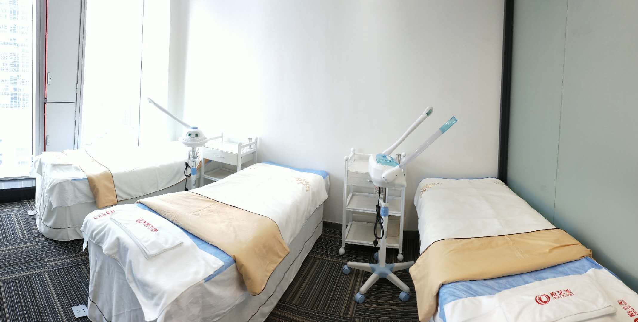 痘肌敏感肌救星!7月4日痘艺美·银石广场旗舰店开业大礼等你来