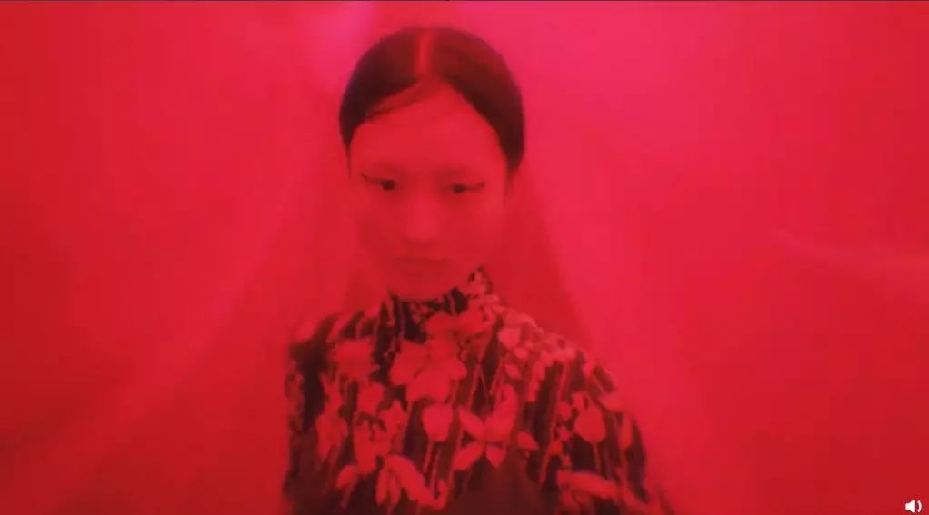 Prada团队没有土生土长的中国人？一份贺礼把中国新年玩坏了