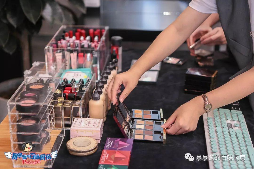 在学校怎么学好化妆技巧,化妆学校学的化妆技巧