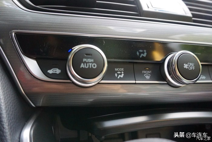 十代雅阁混动版与英诗派太空银,十代雅阁太空银还是白色好看