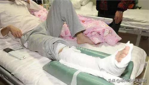 骨折后小夹板固定,骨折小夹板固定方法实操