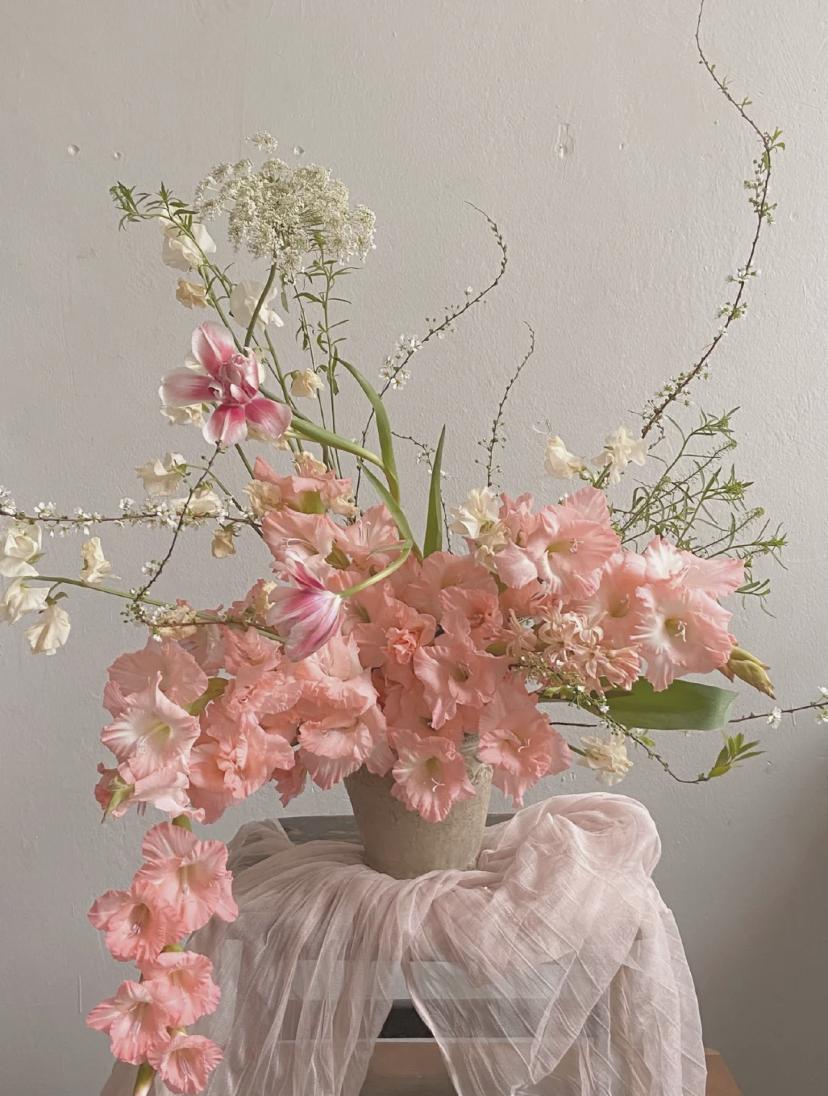 家里要有氛围感什么花比较好,家里高级的花