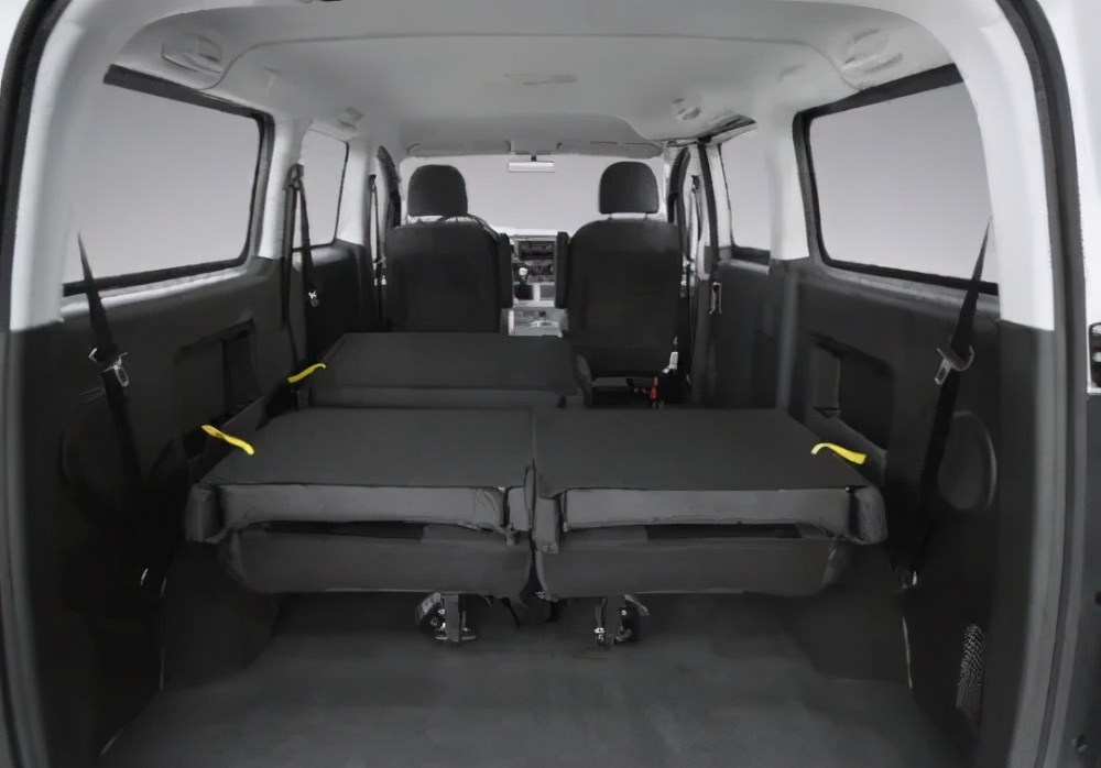 瑞风m3和五菱宏光v哪个好,瑞风m3五菱宏光plus很纠结买哪个