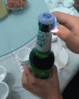 刚租的房子，打扫时发现的前租客留下的东西，要告诉房东吗？