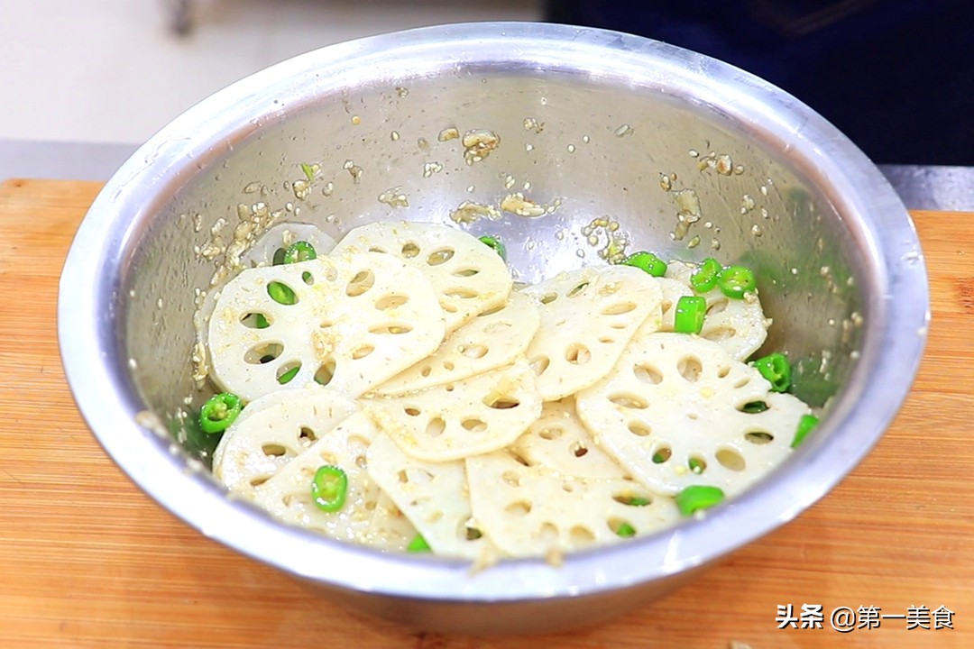 铁锅焯水藕片怎么不发黑,怎么焯水藕片又脆又不发黑