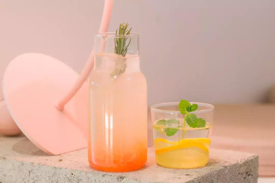 撩炸日韩少女心！风靡韩国的「花草系」咖啡店，韩国明星都爱去！